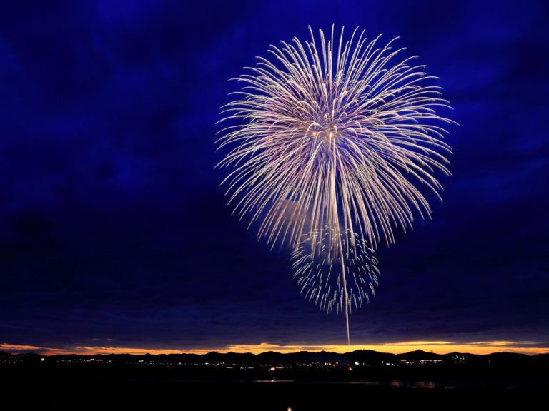 night-recreation-firework-fireworks-event-outdoor-recreation-107202-scaled.jpg